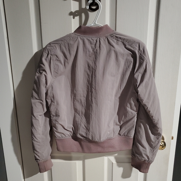 Lululemon Flip It And Reverse It Jacket, Purple, Size 4 - Picture 2 of 4